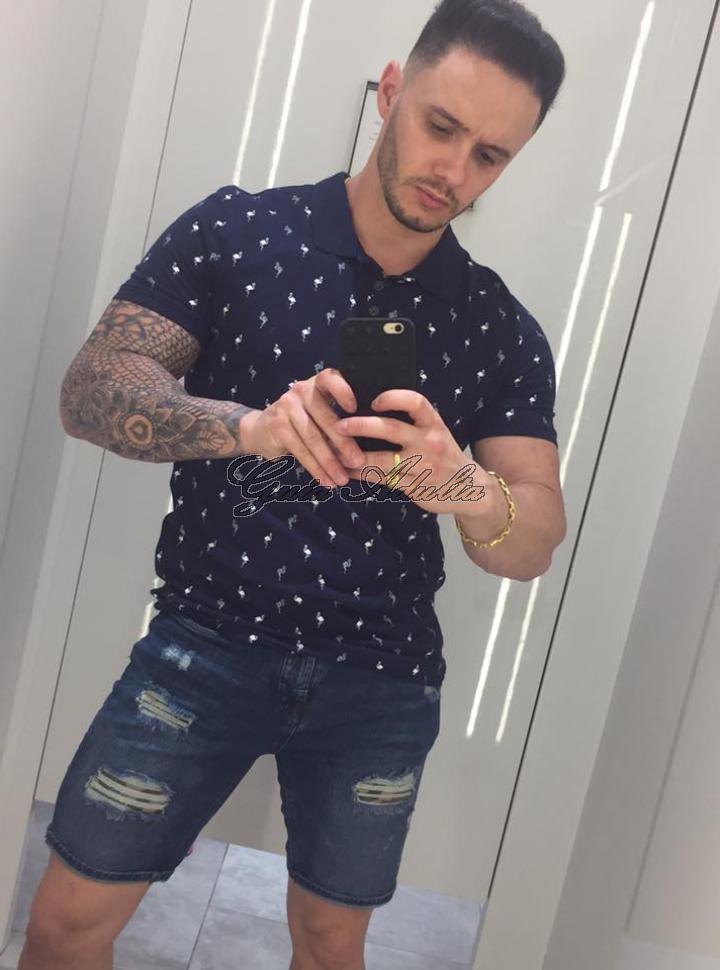 Imagen de Bruno Armani Gigolo Boy Escort en Barcelona foto 5 Gigolo Boy Escort Bruno Armani Barcelona foto 5
