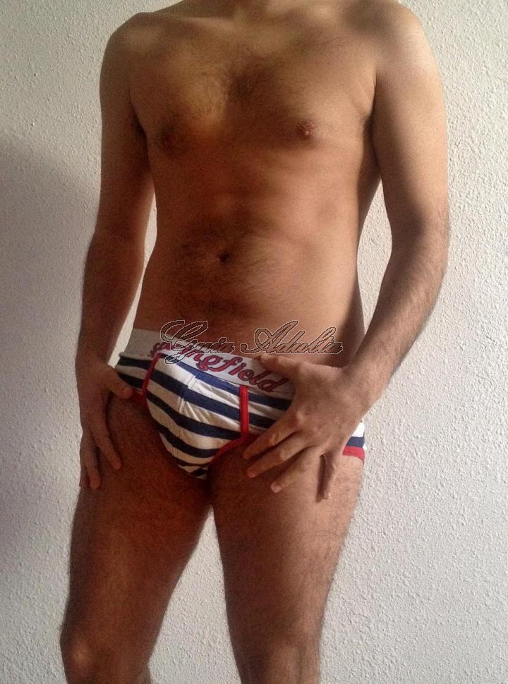 Imagen de Jovencito Experto Gigolo Boy Escort en Madrid foto 1 Gigolo Boy Escort Jovencito Experto Madrid foto 1